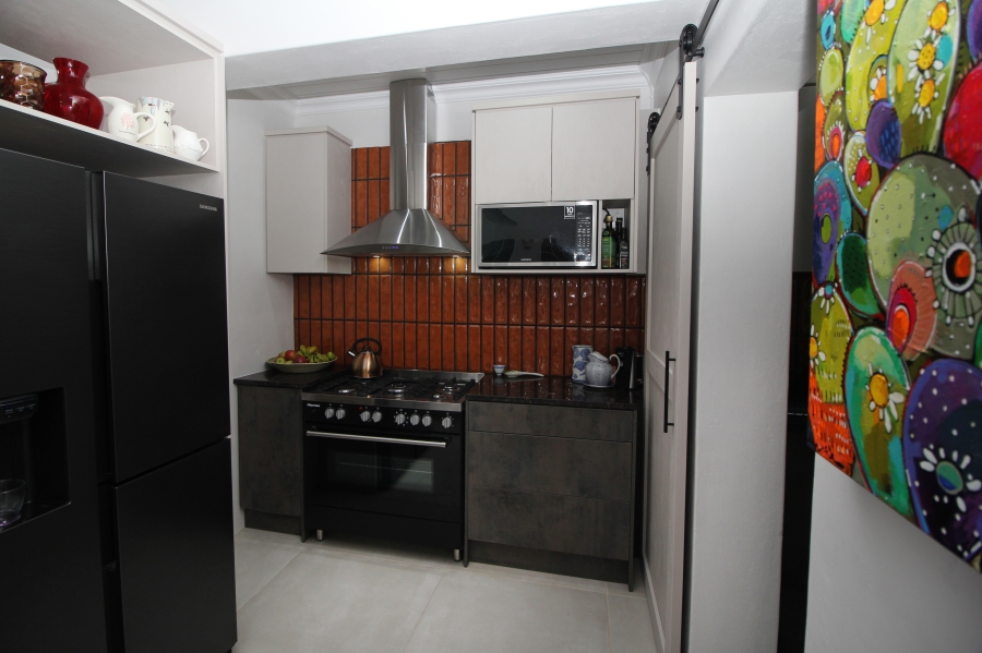 5 Bedroom Property for Sale in Hartenbos Central Western Cape